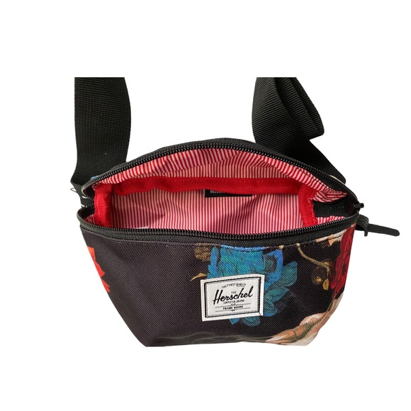 🎉HP🎉 [Herschel] Vintage Floral Bag (Price Firm) - Picture 7 of 9